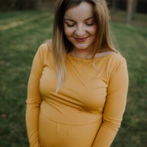 sesja ciążowa w plenerze